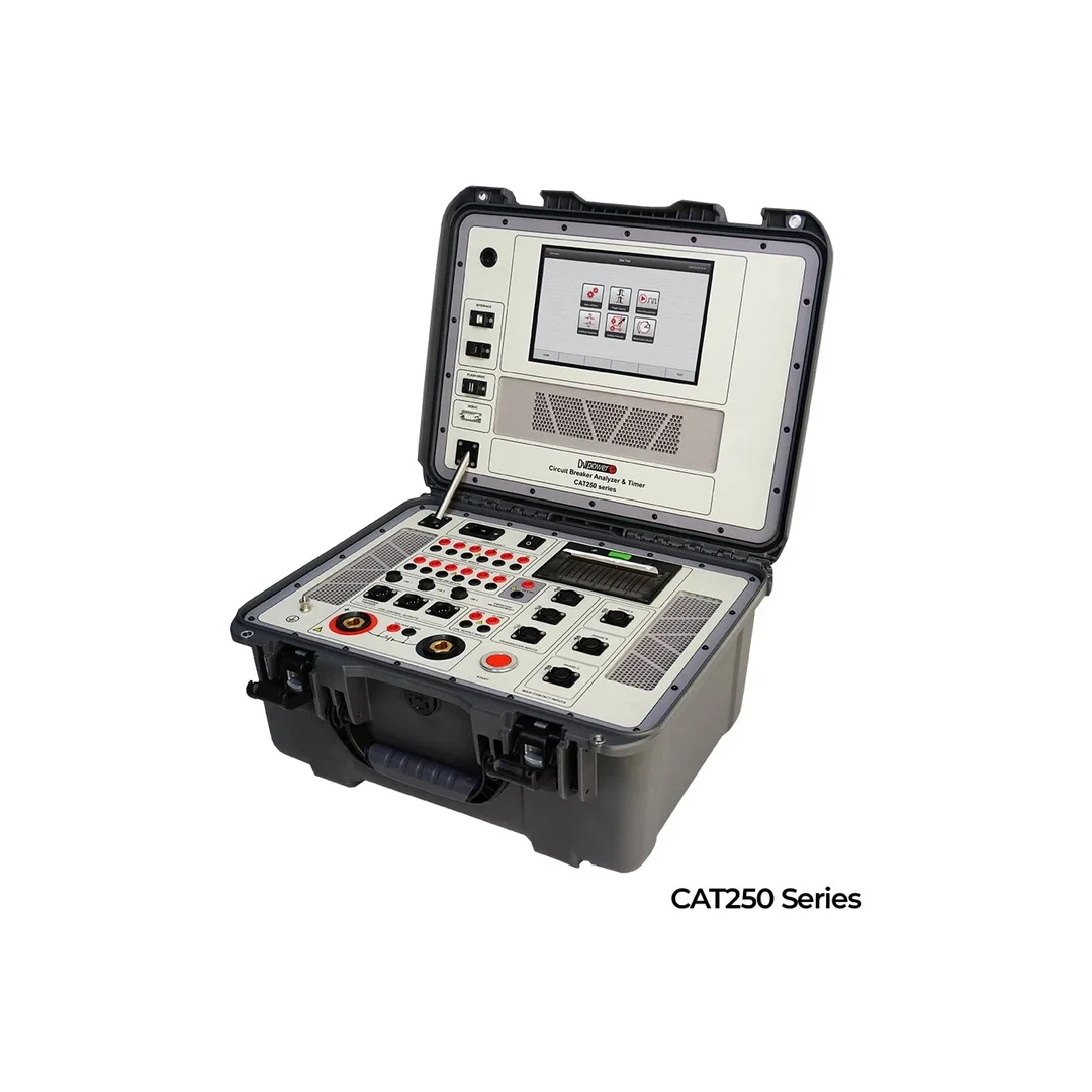 Analizador de interruptores de potencia DV Power CAT250 en maleta portátil abierta con pantalla y conexiones de prueba.